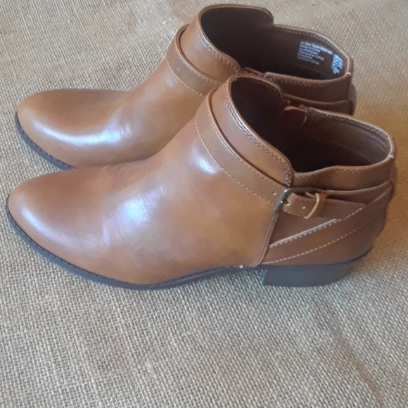 american eagle short boots